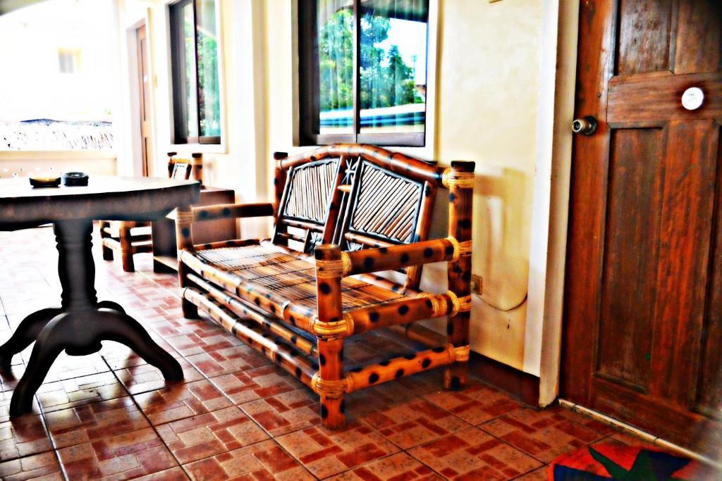 Alliyah'S Beach Resort Balabag  外观 照片