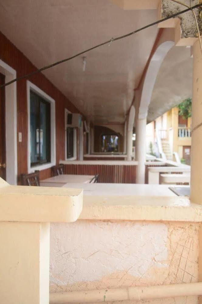 Alliyah'S Beach Resort Balabag  外观 照片